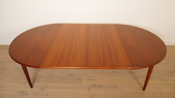 Image 1 of Table de salle à manger ronde vintage | extensible | teck | 130 - 240 cm