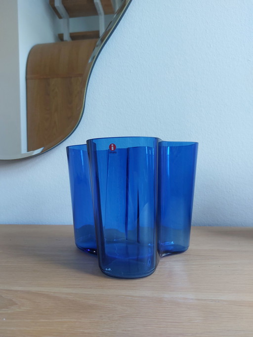 Iittala Alvar Aalto Savoy Glasvase Kobaltblau Ultramarin