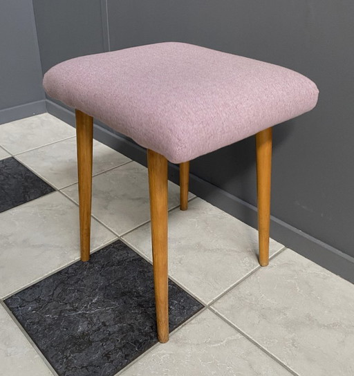 Petit tabouret rose 1970