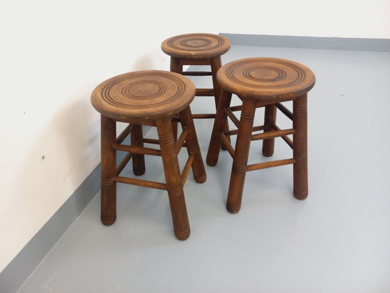 Image 1 of Trío de taburetes de madera de los años 60 y 70