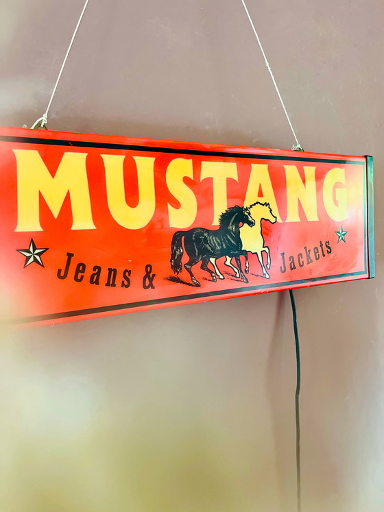 Image 1 of Scatola luminosa Mustang vintage unica