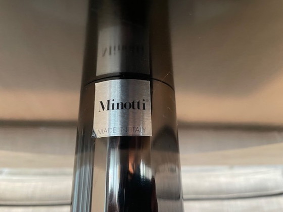 Image 1 of Ensemble complet Minotti 6 pièces comprenant 2 canapés, 1 pouf et 1 table basse.