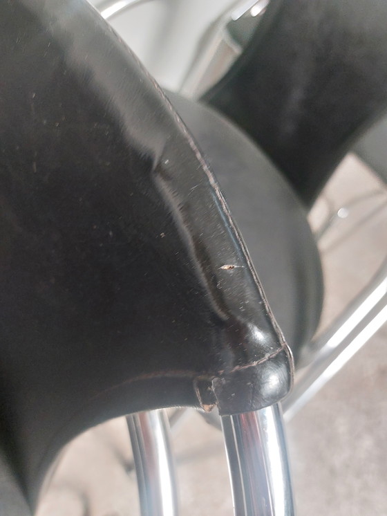 Image 1 of 4 x Chromrohr-Esszimmerstühle aus schwarzem Leder, Italien 1980