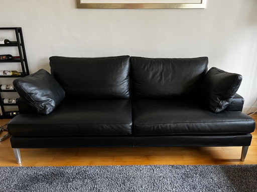 FSM (deSede) Sofá Clarus de cuero negro