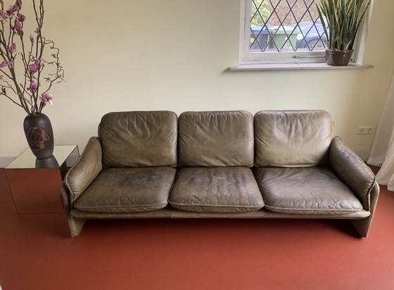 Image 1 of De Sede DS 61- olive green sofa/olijfgroene bank