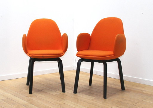 Pair of JH30 chairs, Fritz Hansen