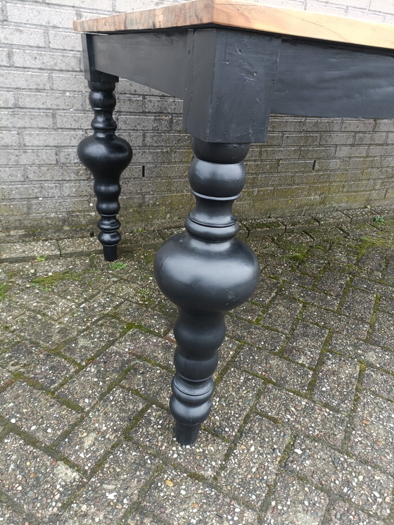 Image 1 of Beautiful dining table