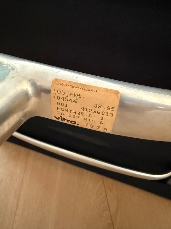 Image 1 of Vitra Charles & Ray Eames EA107 – Set van 2 – Origineel – 1995 – Zwart Hopsack