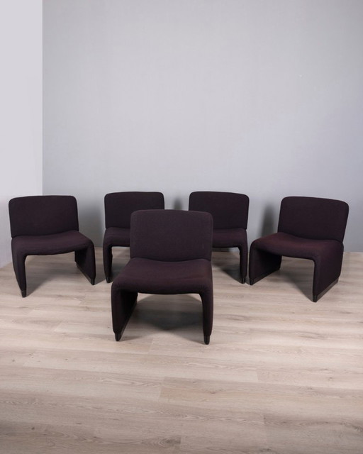 Set van 5 vintage fauteuils uit de jaren 80, bekleed met zwarte Italiaanse designstof.