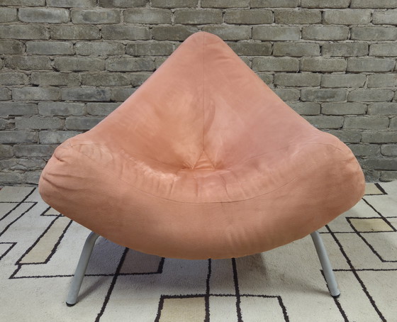 Image 1 of Vintage "Escapade" triangular armchair, cocoon design from the 70s