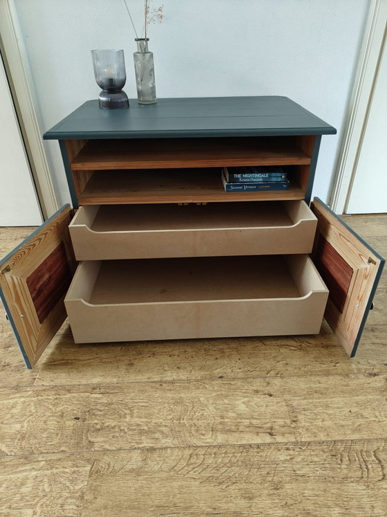 Meuble gris-bleu vintage / Meubles tv – Détails en bois – Brass, Wood (photo 7 of 7)