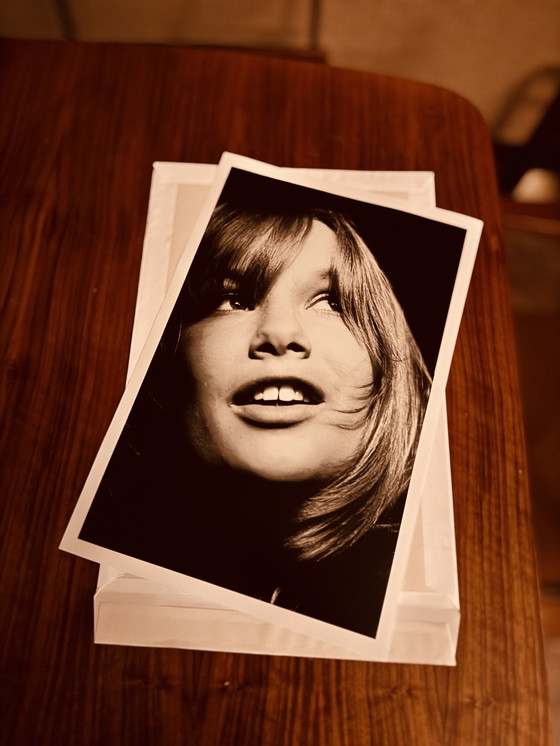 Image 1 of 1x  Monique van de Ven als Olga – Turks Fruit (1972‑73) – Fine‑art zwart‑wit 