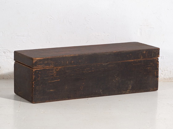 Antique Chinese garnet red case (c.1900) #11 – Storage cabinet (photo 35 of 39)
