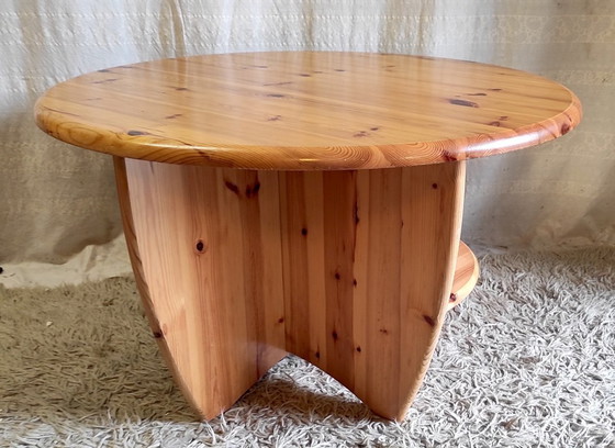 Image 1 of Round coffee table in solid pine - manufacturer BBN (Germany) - 1970s/80s