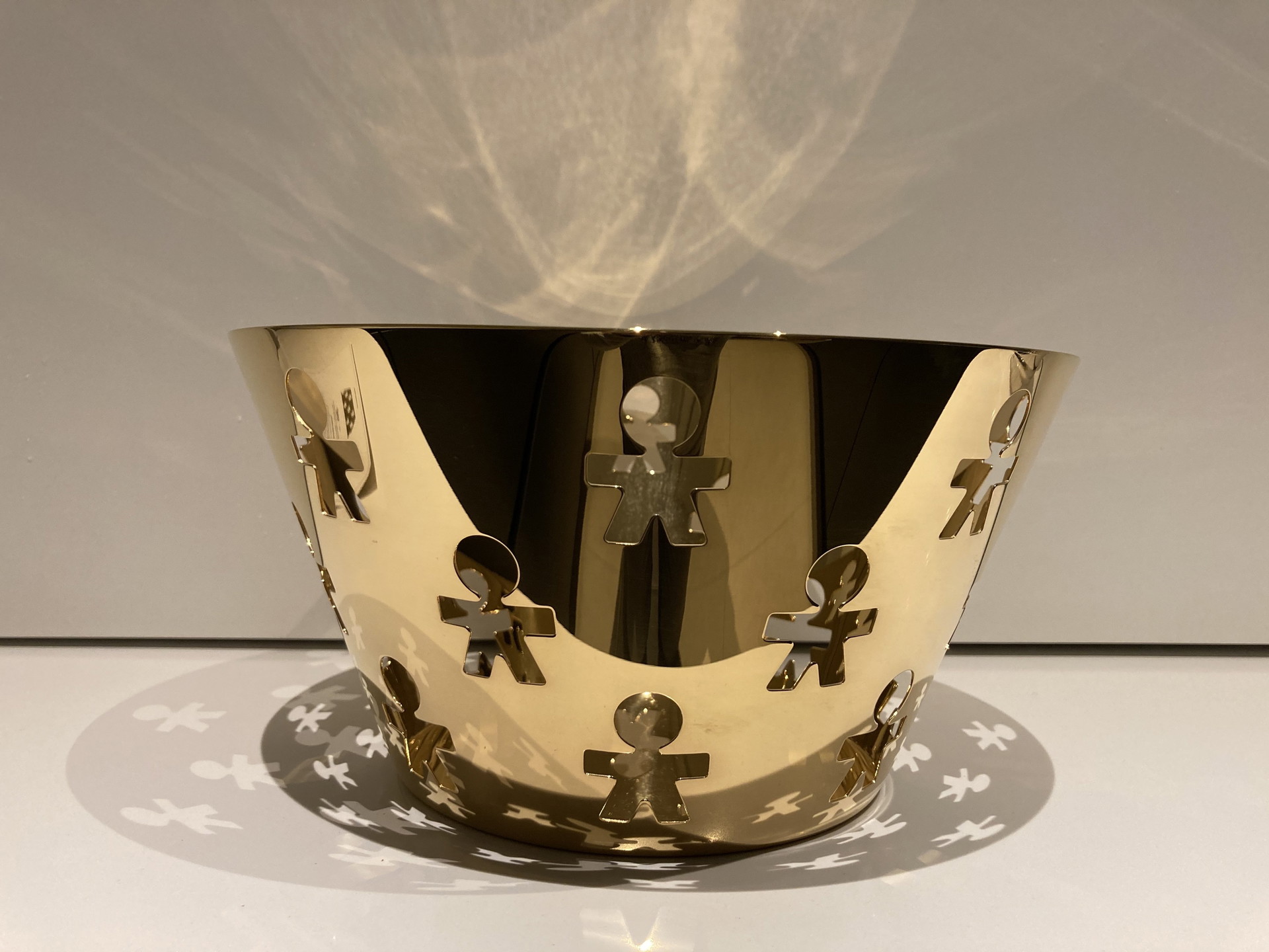 Alessi GIROTONDO オープンワーク フルーツボウル【KK05】 Alessi