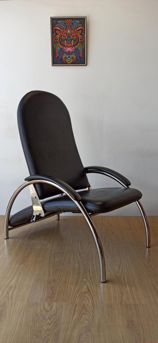 Fauteuil en cuir chromé, chaise longue des années 1970.