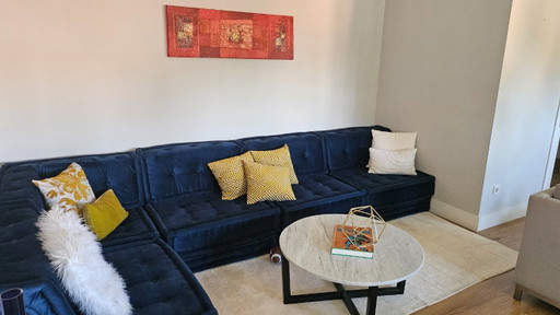 Dunkelblaues modulares Sofa