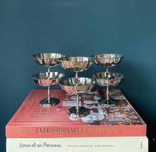 Set of 6 vintage butterfly cups