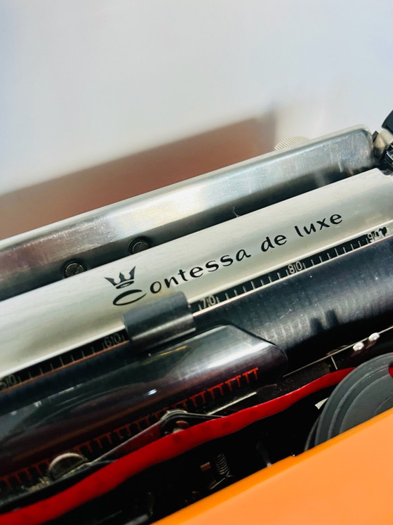 Orange Adler Contessa de Luxe Typewriter – Decorative Objects, Metal, Plastic (photo 11 of 15)
