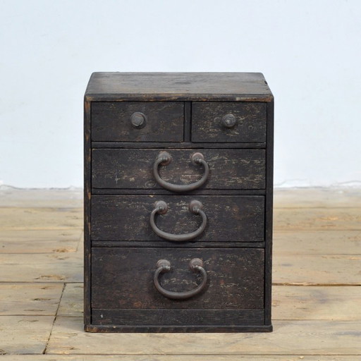 Small Japanese chest of drawers, circa 1900