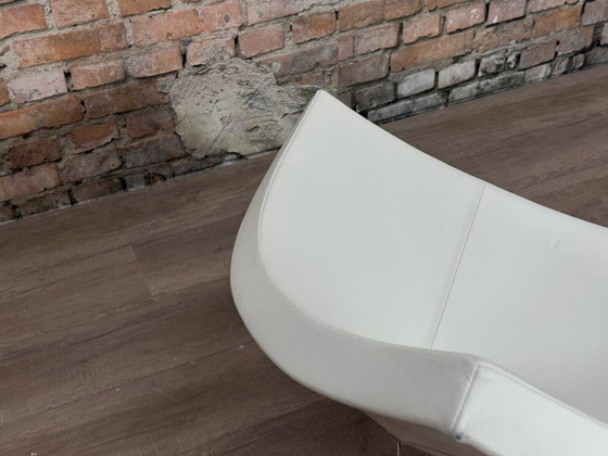 Image 1 of Vitra Coco blanco