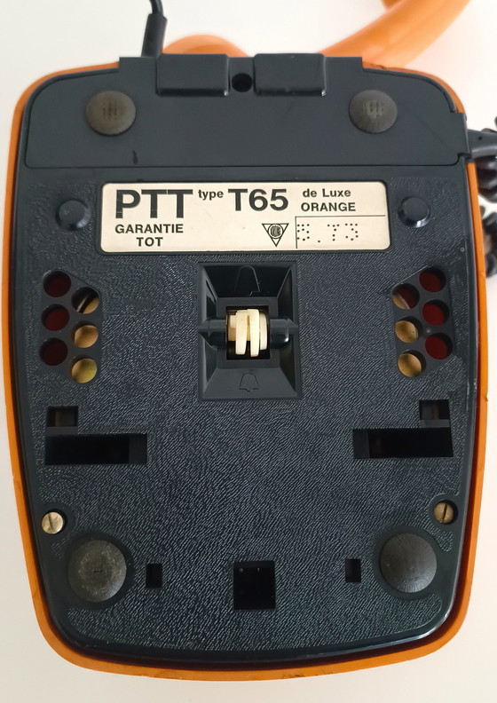 Image 1 of Oranje T65 Telefoon 1974