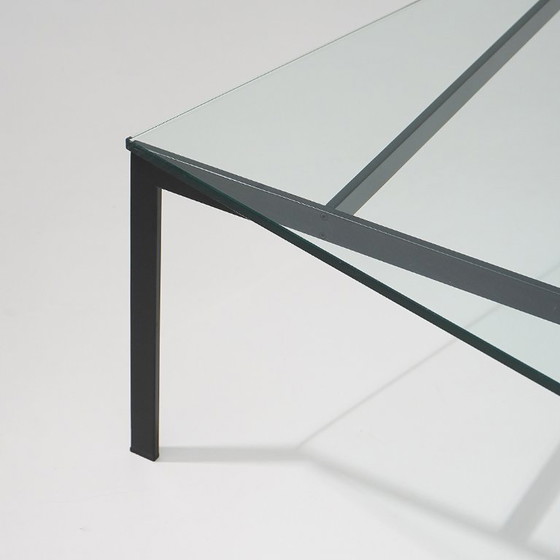Image 1 of Mesa de centro de vidrio y metal diseñada por Paolo Tilche para Arform, década de 1960.