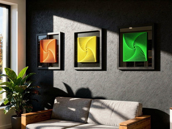 Image 1 of Tríptico espiral cromático – Juego de 3