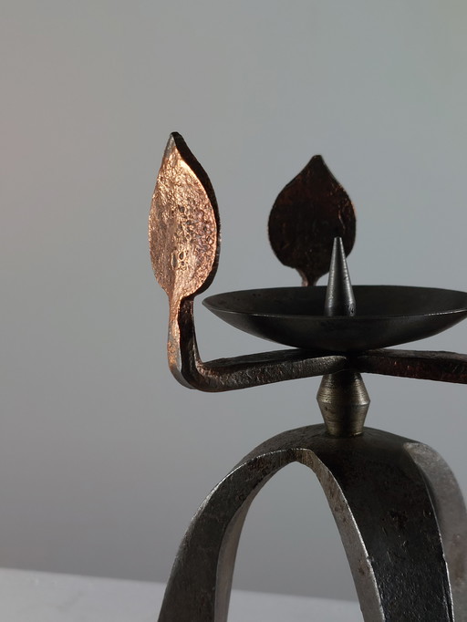 Candeliere artigianale in metallo vintage unico di metà secolo