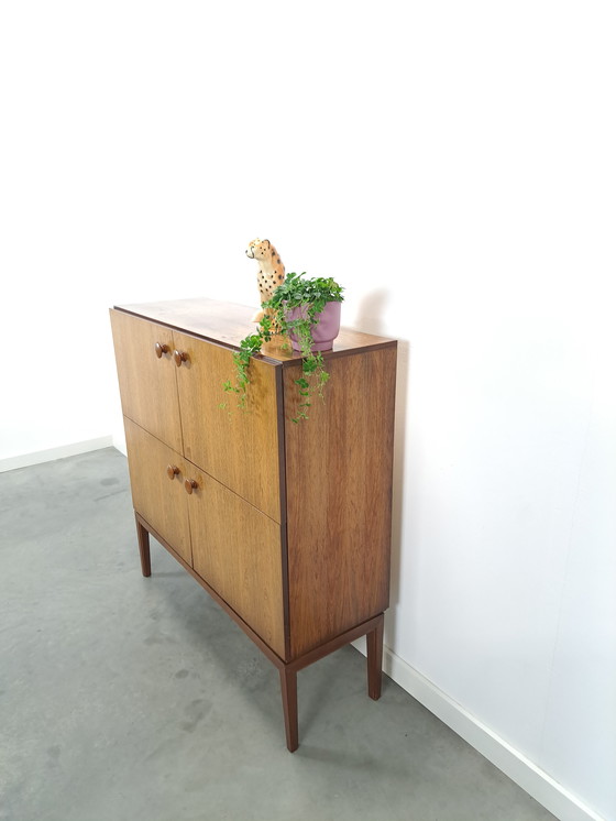 Image 1 of Meuble Palette Möbel en placage de bois de rose avec 4 compartiments et poignées rondes vintage