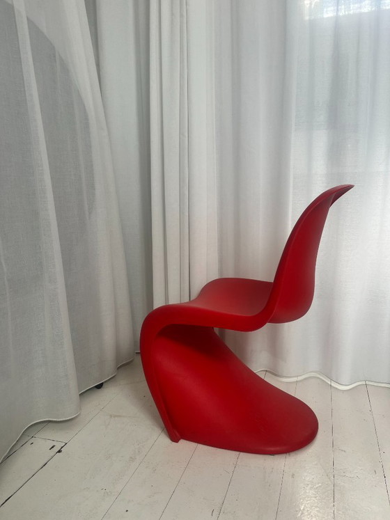 Image 1 of Vitra Panton stoel Rood