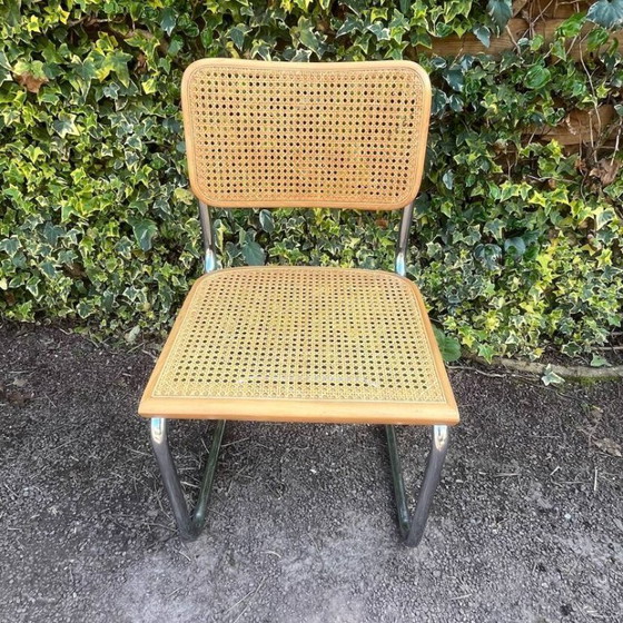 Image 1 of Stuhl aus Holz und Rohrgeflecht im Stil von Marcel Breuer