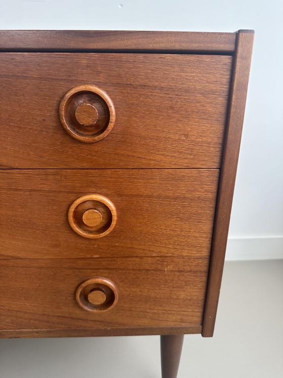 Image 1 of Commode vintage danoise en teck, style scandinave rétro, milieu du siècle.