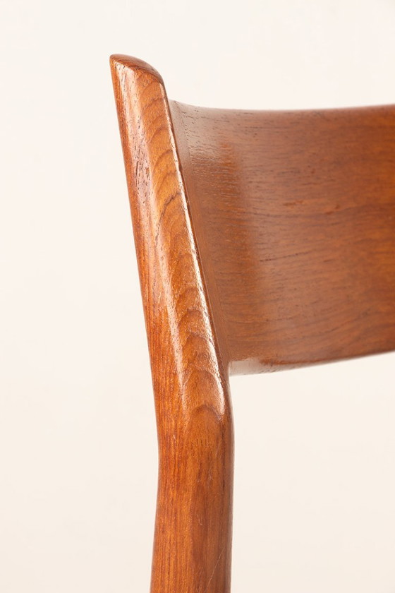Image 1 of Set van 6 Deense stoelen van teak en skai, nieuw, model 418 van Arne Vodder voor Sibast 1960.