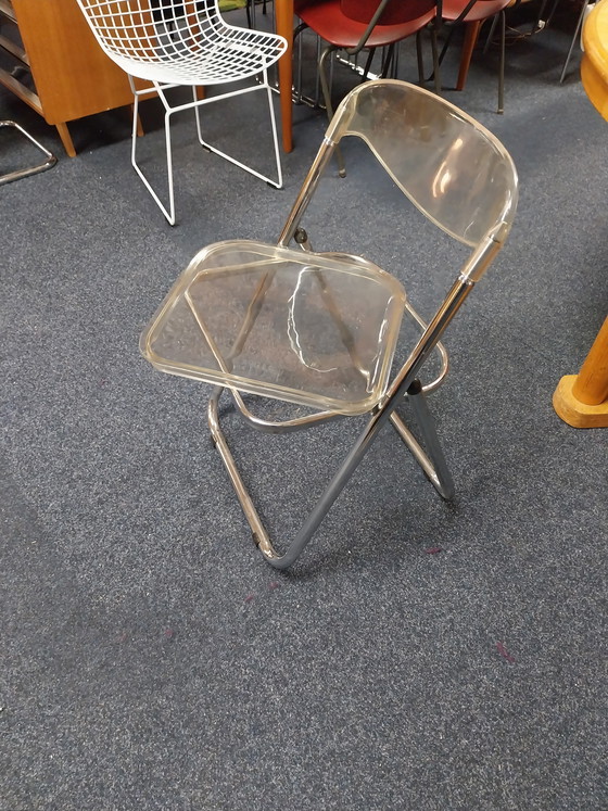 Image 1 of 1 x 1 lot de 2 chaises pliantes italiennes en Lucite des années 1970