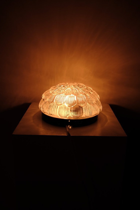 Image 1 of Lampada da soffitto vintage con fiore rotondo in vetro, anni '70