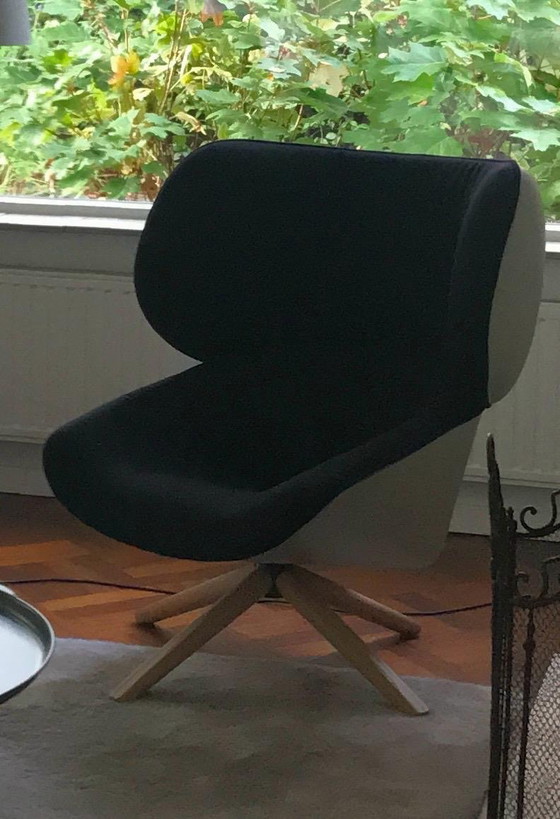 Image 1 of Fauteuil Tabano de B&B Italia — Patricia Urquiola — noir/crème