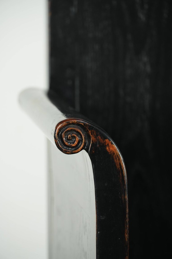 Schwarzer Holzstuhl/Beistellstuhl im chinesischen Stil mit wunderschönen Details und luxuriöser Optik (photo 12 of 14)