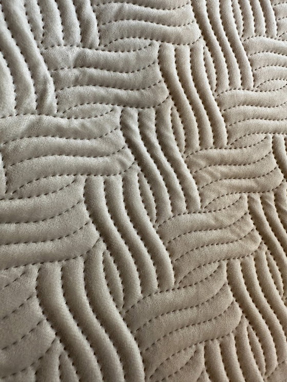 Image 1 of  Elegant 50 x 50 cm square cushion in cream fabric