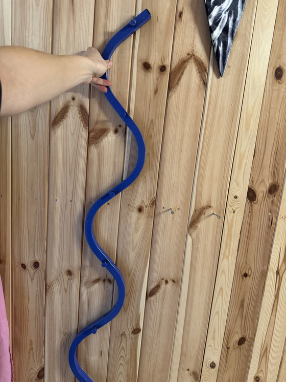 Image 1 of Appendiabiti in metallo ondulato IKEA ÄL di Anne Jonasson