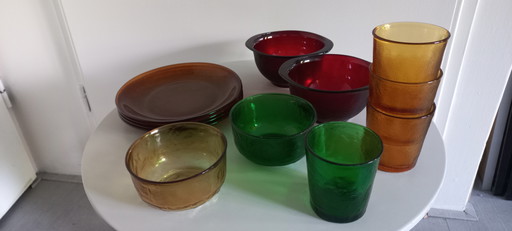 Vaisselle Arcoroc vintage des années 1970