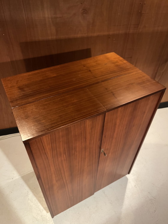 Image 1 of Scrivania vintage Newcraft England a forma di scatola