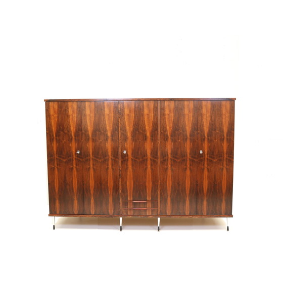 Image 1 of Grande armadio vintage a 5 ante in palissandro con eleganti gambe regolabili in stile italiano anni &#39;60