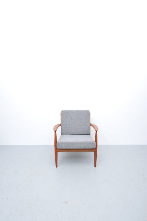 Lounge chair model FD 118 by Grete Jalk for France & Daverkosen (1960s)