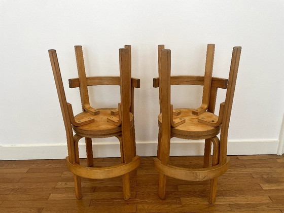 Image 1 of Tisch und 4 Stühle im Stil von Alvar Aalto