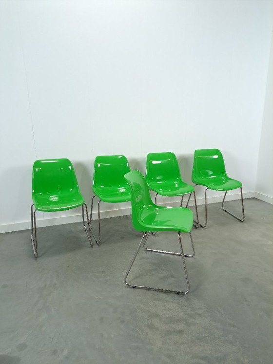 Image 1 of Set groene kunststof chromen buisframe stoelen Helmut Starke Zweden
