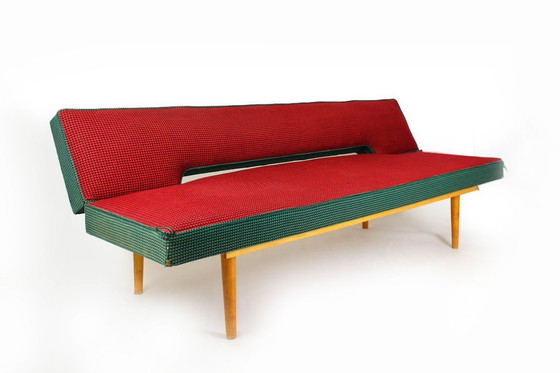 Image 1 of Sofa von Miroslav Navratil für Drevopodnik Brno, 1960er Jahre