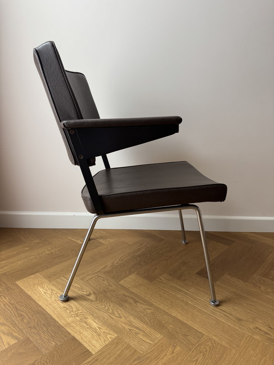 Image 1 of Gispen 1445 fauteuil bruin leer