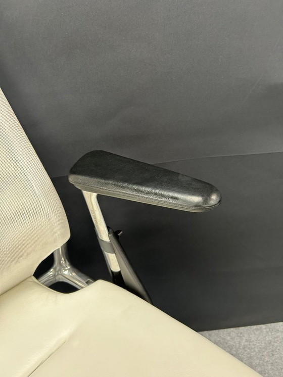 Image 1 of Vitra Meda office chair (refurbished)