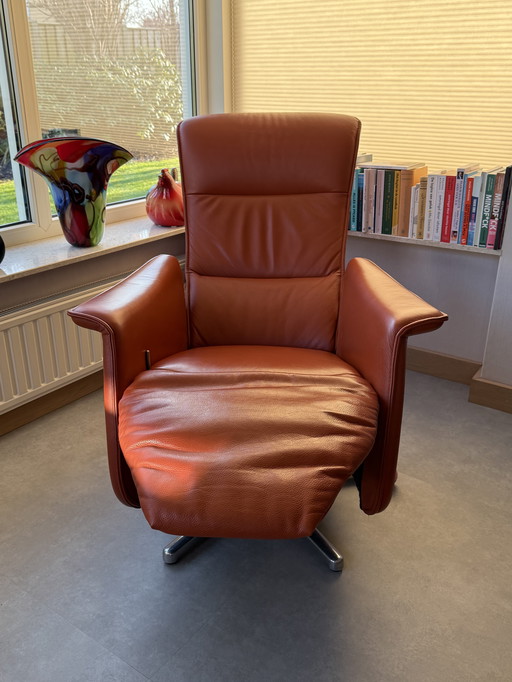 2 stuks draai relaxfauteuils in leder arancione